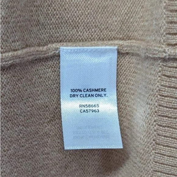 NEW Nordstrom Brand Turtle neck 100% cashmere sweater size Medium tan/beige - Picture 8 of 9